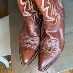 Nocona cowboy boots 8B